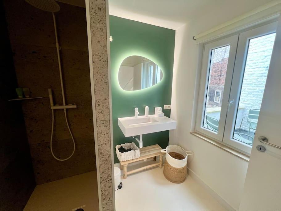Duplex Chic Et Spacieux - Hypercentre Liège Exteriör bild